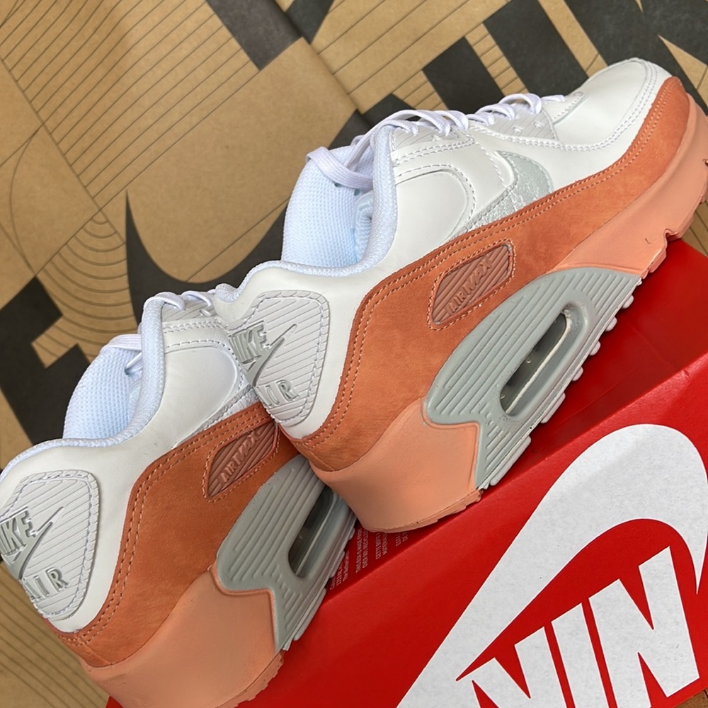 Nike Air Max 90 LTR SE WMNS White/Aura-LT Madder Root - Picture 15 of 16